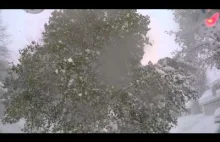 Świetny zapis skutków burzy śnieżniej w Buffalo. Filmowane z drona.