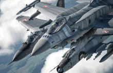 Zdjęcia samolotów wojskowych z biało-czerwoną szachownicą - F-16, MiG-29, Su-22