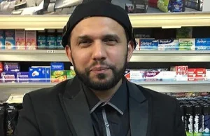 Muzułmański sklepikarz złożył życzenia chrześcijanom. Został zaszlachtowany