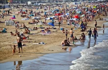 Hiszpania: Bat na januszy plażingu. 150€ kary za rezerwowanie miejsc na plaży.