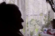 83-latka wpuściła do domu obcą kobietę. Po jej wyjściu zginęło ponad 70 tysięcy