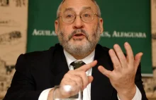 Stiglitz: Lepiej skończyć z długami niż z demokracją