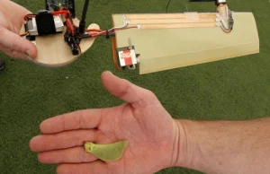 Monokopter - inspirowany nasionkiem klonu latający aprat z lab. Lockheeda