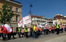 Śmieciarze protestują w Warszawie. "Zabijacie spółki rodzinne"