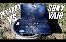 Sony Vaio vs Firecrackers - wysadzanie notebooka!
