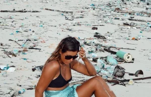 Plaże na "rajskich" wyspach toną w śmieciach.