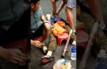 Turystka odważyła się zapalić wietnamski dziki tytoń i poniósł ją melanż
