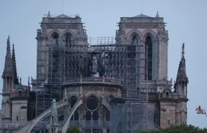 Skandal wokół Notre Dame: Utajniony raport