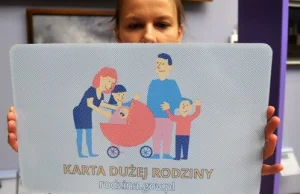 Karta Dużej Rodziny. Miliony zostają w kieszeniach Polaków. Mamy konkretne dane