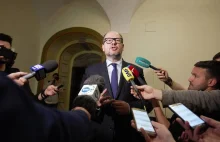 „Święty” Adamowicz, skazany za „mowę nienawiści” i naruszenie nietykalności