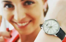 Poseł Kinga Gajewska reklamuje markę zegarków Błonie