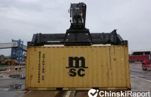 Statek MSC ZOE zgubił ponad 200 kontenerów - towary wyrzucone na plażach