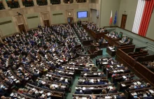 Sejm uchwalił budżet na 2018 r.; deficyt nie przekroczy 41,5 mld zł