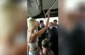 Polityk Lega wsiadł do busu, pasażerowie zaczęli śpiewać antyfaszystowską pieśń