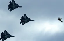 Rosja na salonie lotniczym MAKS airshow zaprezentowała myśliwce PAK-FA T-50