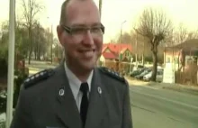 Pytanie reportera do policjanta "Czemu psy się tym nie zajmują?"