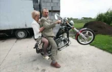 Babcia i Dziadek na motorze wnuczka GRANDMA & GRANDPA on da BIKE ( VIDEO...