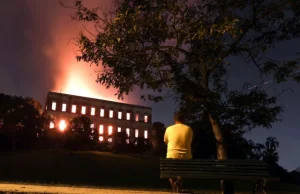 Ogromny pożar muzeum narodowego Brazylii. "Straciliśmy dwieście lat pracy..."
