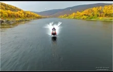 Rekord świata skuterem śnieżnym po wodzie.