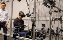 Mark Zuckerberg pokazał rękawice do VR - to przyszłość kontrolerów
