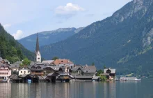 Austriackie miasteczko zatrudniło w kościołach ochroniarzy