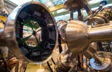 CERN zbuduje pojemnik do przechowywania i transportu antymaterii