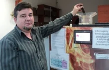 Właściciel automatów z papierosami z Łodzi poszedł na wojnę z celnikami