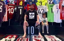 Lionel Messi pochwalił się swoją kolekcją koszulek.