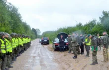 Wojska Obrony Terytorialnej przy granicy z Białorusią. Żołnierze szukali...