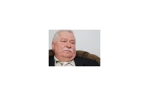 Wałęsa odmawia przyjęcia litewskiego odznaczenia.