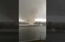 Tornado oglądane z własnego balkonu