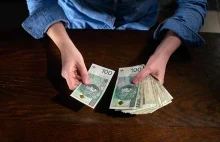 Polacy w grudniu nie płacą rachunków, bo wydają pieniądze na święta