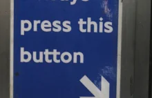 Ktoś zrobił i dokleił dosyć "oryginalne" znaki w londyńskim metrze.
