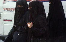 ONZ: Francja zakazując noszenia nikabów naruszyła prawa człowieka