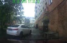 Nagrany moment zawalenia się budynku, Rosja