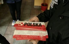 Zakazują Polakom symboli narodowych