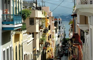 Zobacz, jak podwyższanie płacy minimalnej zniszczyło gospodarkę Portoryko