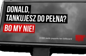 Billboardy w całej Polsce: benzyna, marihuana czy PZPN?