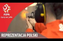 Strzelamy! Piłkarze reprezentacji Polski na strzelnicy.