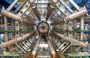 Naukowcy z Cern dzięki LHC chcą skontaktować się z równoległym wszechświatem.