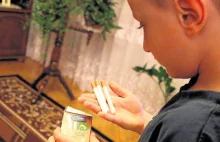 Rodzice zbulwersowani, że firmy spożywcze produkują gumy w kształcie papierosów