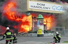 W Krakowie spalił się dom towarowy "Gigant"