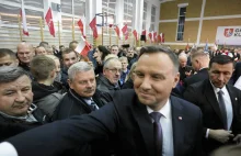 Sondaż: Polacy wierzą w wygraną Andrzeja Dudy. Na Małgorzatę...