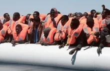 5000 uchodźców uratowanych w drodze do Włoch z Libii