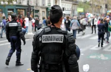 Francuscy rezerwiści będą chronić szkoły przed terrorystami
