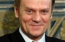 Tusk zgodził się sprzedać budynek fundacji Kaczyńskiego