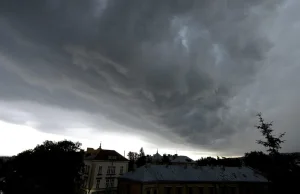 Burze nad Polską. 26 tysięcy odbiorców bez prądu, najgorzej na Podlasiu.