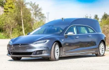 Tesla Model S samochód pogrzebowy