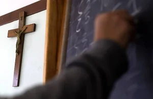 10-letni uczeń musiał odejść ze szkoły. Przez modlitwę przed matematyką Cały te