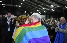 Irlandczycy powiedzieli "tak" legalizacji małżeństw jednopłciowych